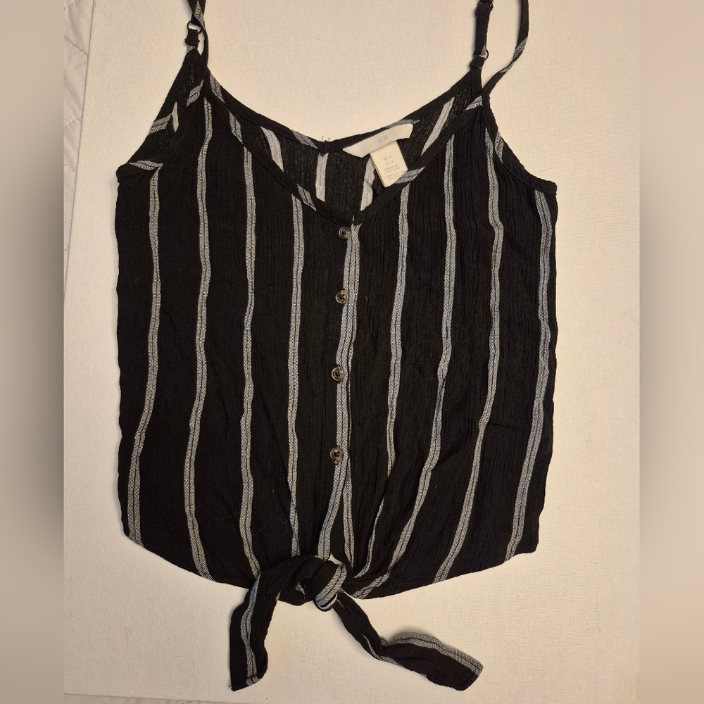 H&M Black and White Striped Women's Top